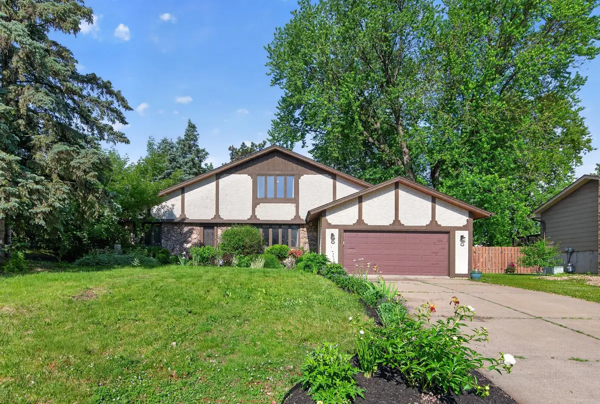 4008 Macalaster Drive Ne, Saint Anthony, MN 55421 - #1