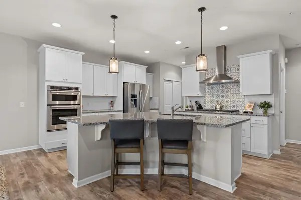 13738 54th Place N, Plymouth, MN 55446