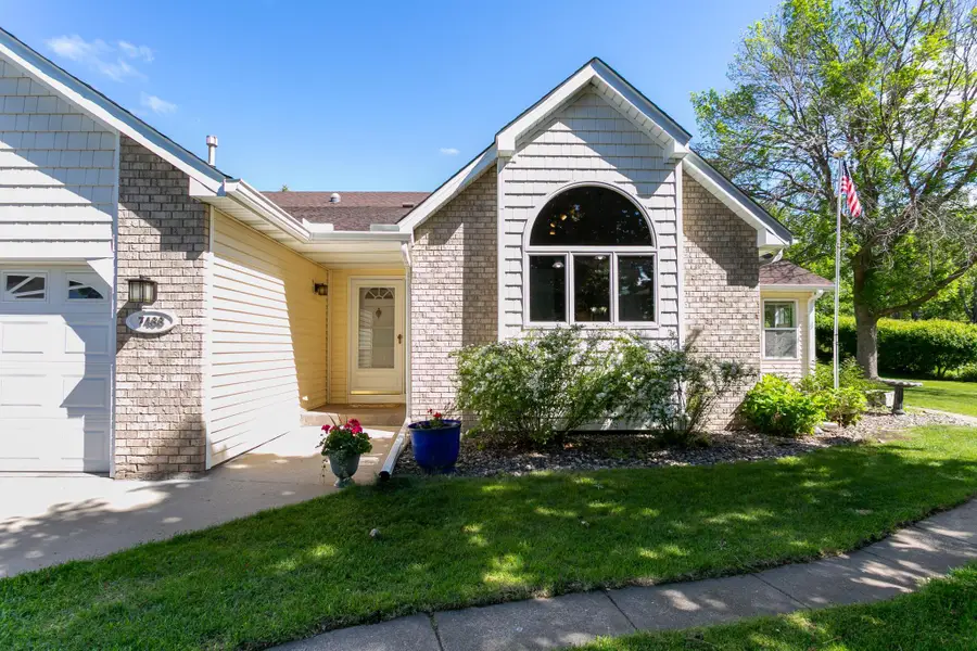 7488 Newbury Road, Woodbury, MN 55125 - #2