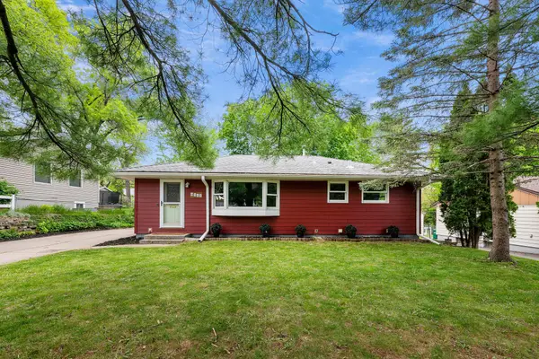 6918 34th Avenue N, Crystal, MN 55427