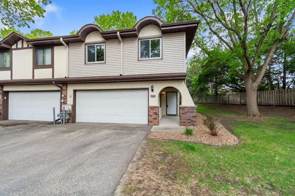 8773 Maplebrook Parkway N, Brooklyn Park, MN 55445