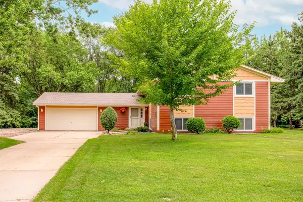 10640 Quebec Avenue N, Brooklyn Park, MN 55445