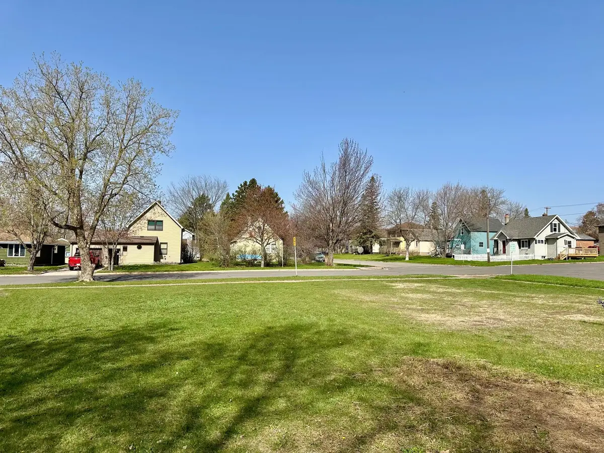 415 W 2nd Avenue, Keewatin, MN 55753 - #1
