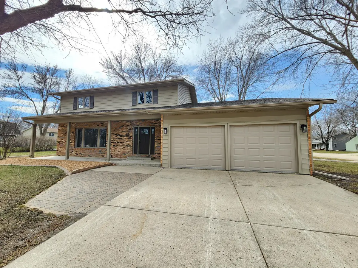 1260 Truman Avenue, Owatonna, MN 55060 - #1