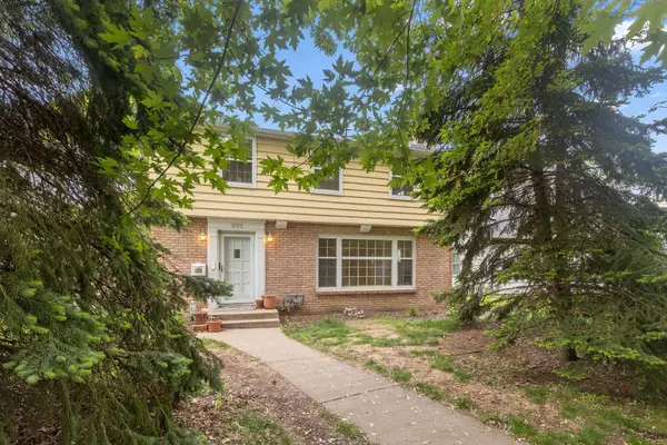 2312 Mount View Avenue, Minneapolis, MN 55405