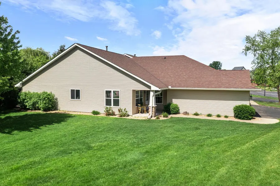 74 Crown Pointe Curve, Hudson, WI 54016 - #2