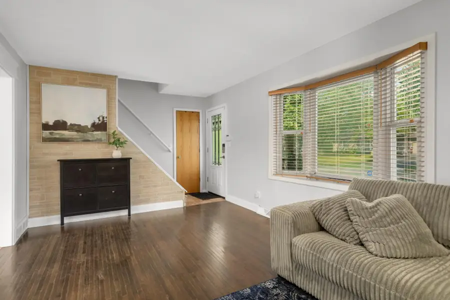 1459 Rainbow Avenue, Maple Plain, MN 55359 - #2