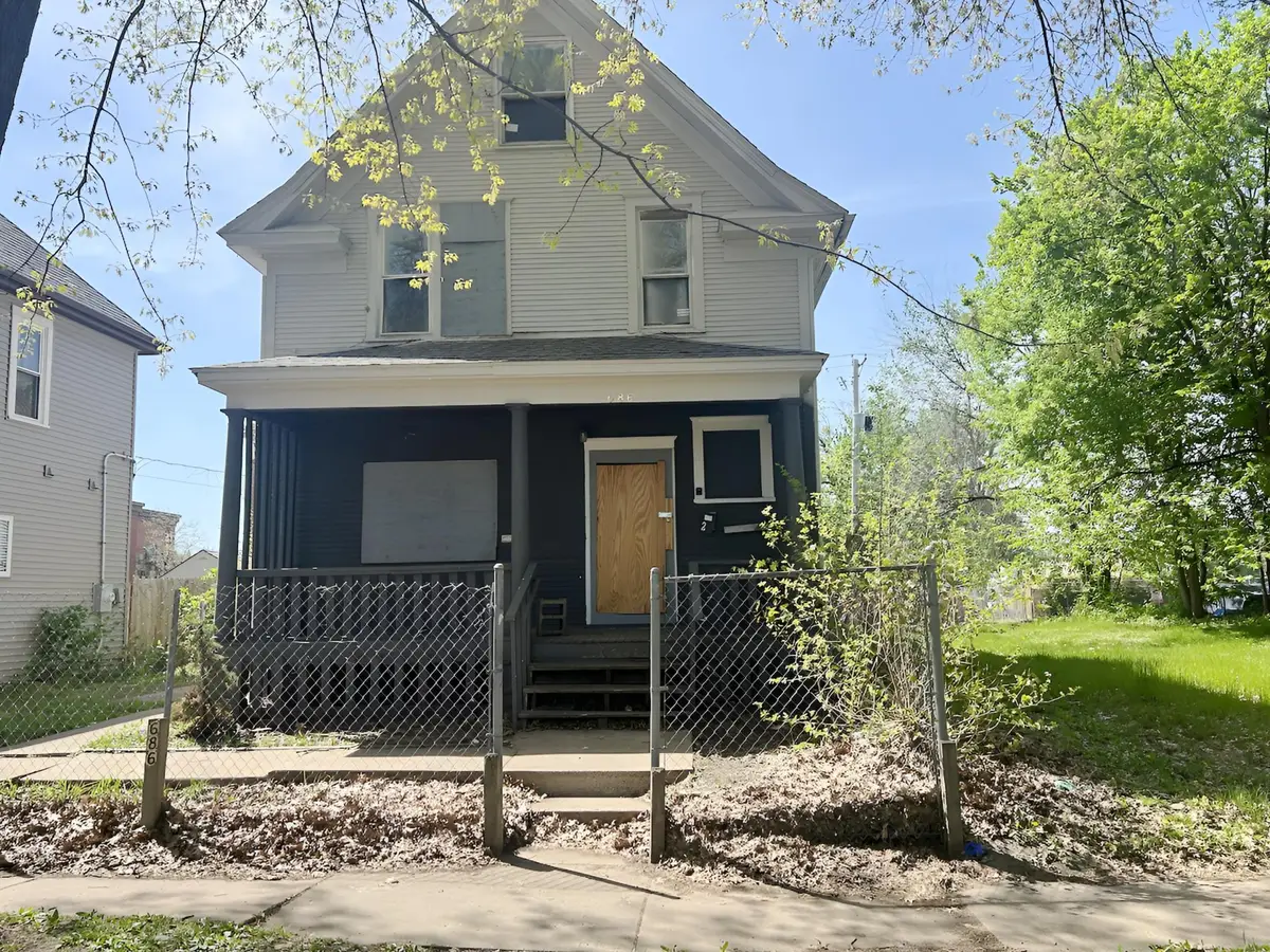 686 Sherburne Avenue, Saint Paul, MN 55104 - #1