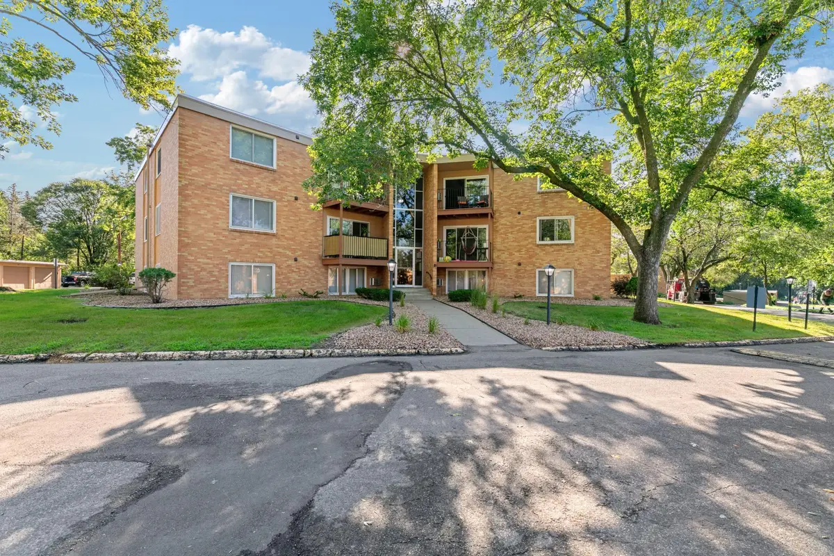 9143 Highway 55 #305, Golden Valley, MN 55427 - #1