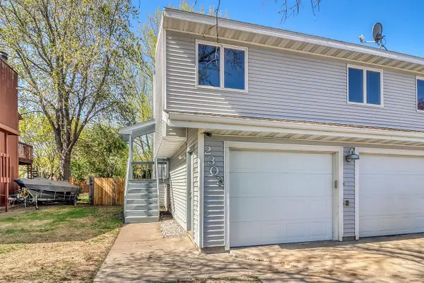 2303 18th Street S, Fargo, ND 58103