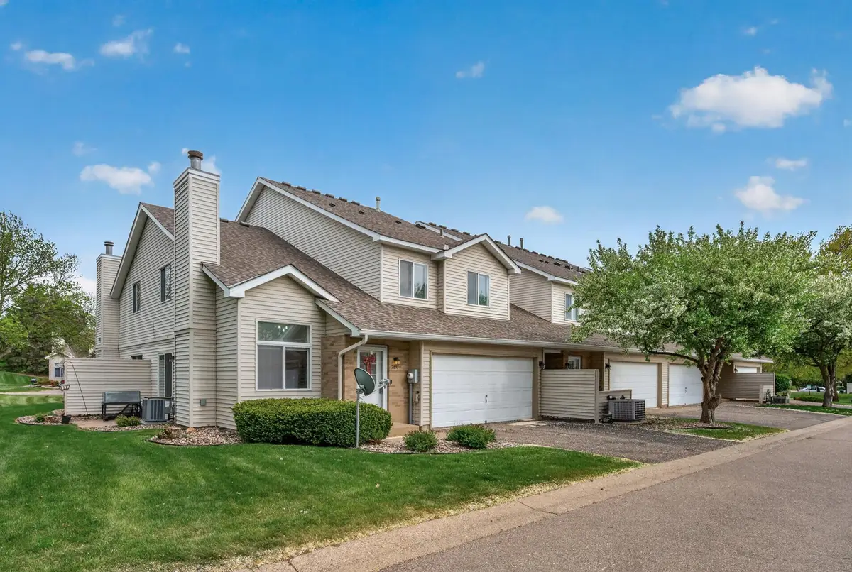 7811 Hemingway Avenue S, Cottage Grove, MN 55016 - #1