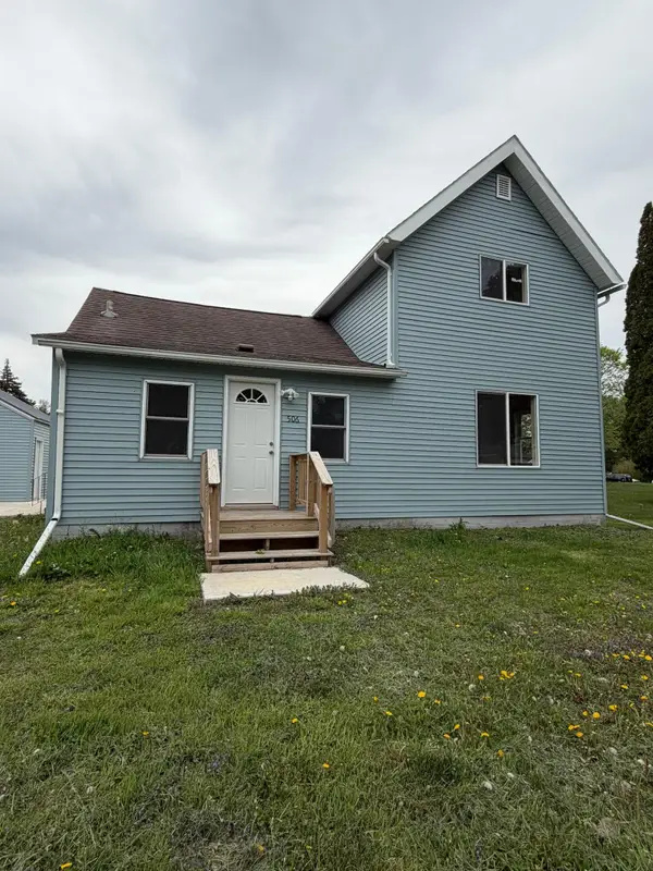 506 E Mondale Street, Elmore, MN 56027