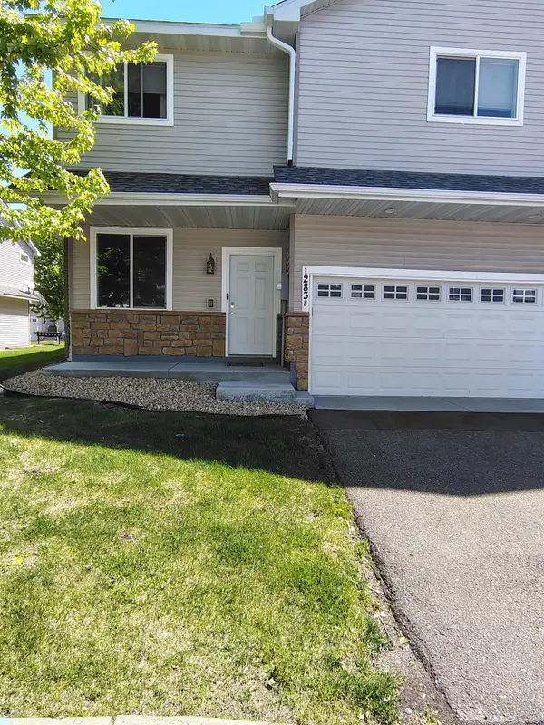 1283 County Road D Circle E #B, Vadnais Heights, MN 55109