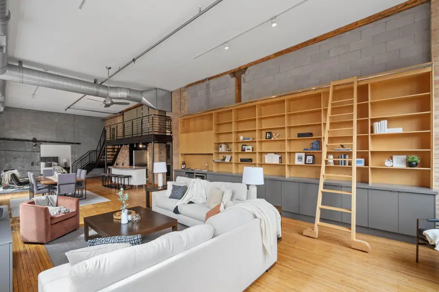 801 Washington Avenue N #203, Minneapolis, MN 55401 - #3