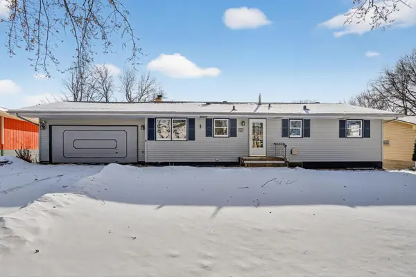 8941 48th Avenue N, New Hope, MN 55428