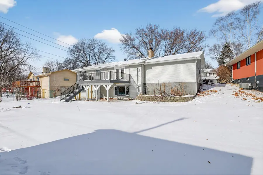 8941 48th Avenue N, New Hope, MN 55428 - #3