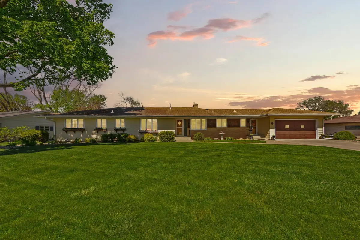 808 Hillcrest Drive, Montgomery, MN 56069 - #1