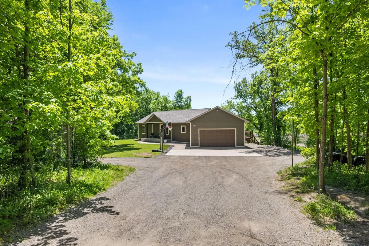8259 Barton Avenue Nw, Buffalo, MN 55313 - #1