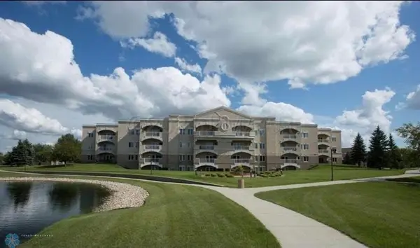 2501 30th Avenue S #201, Fargo, ND 58103