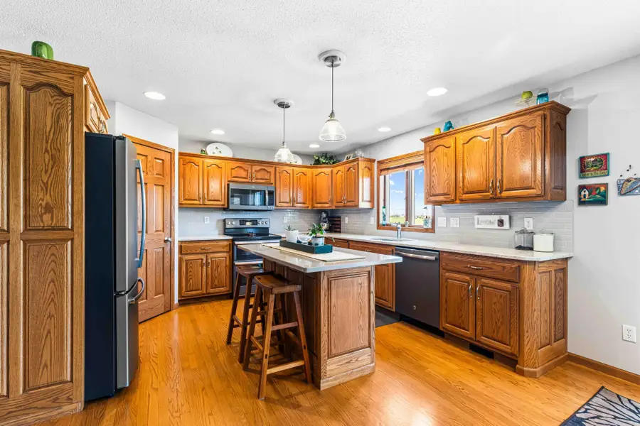 854 32nd Street S, Moorhead, MN 56560 - #2