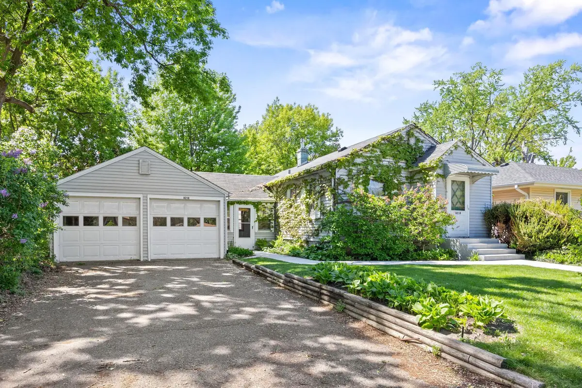 8218 Nicollet Avenue S, Bloomington, MN 55420 - #1
