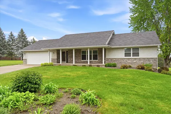 11826 Larabee Circle Ne, Albertville, MN 55301