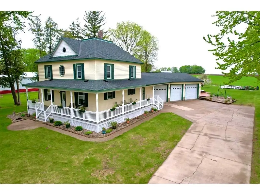 413 1st Avenue N, Freeport, MN 56331 - #1