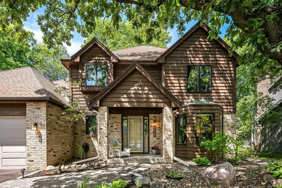 4769 White Oak Court, Eagan, MN 55122 - #2