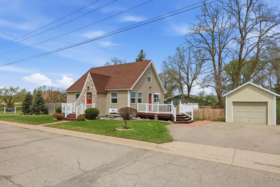 224 Elm Street W, Detroit Lakes, MN 56501 - #2