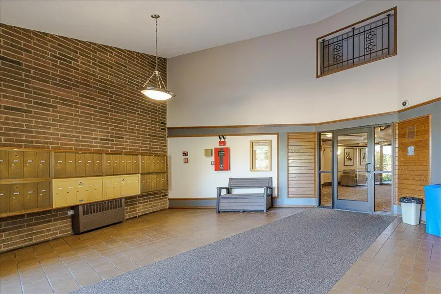3440 Golfview Drive #315, Eagan, MN 55123 - #2