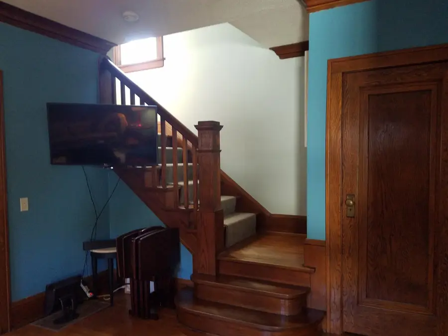952 Ottawa Avenue, West Saint Paul, MN 55118 - #3