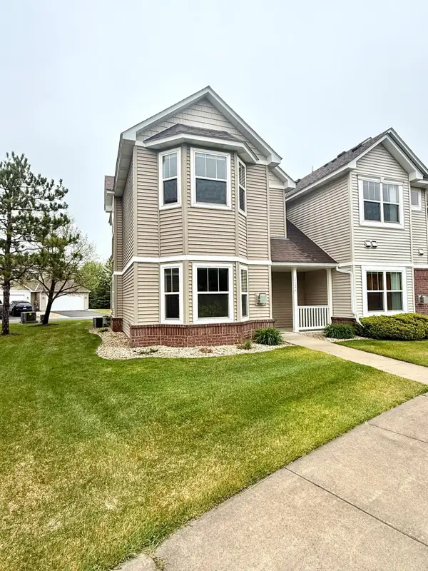 12122 Yancy Street Ne #D, Blaine, MN 55449