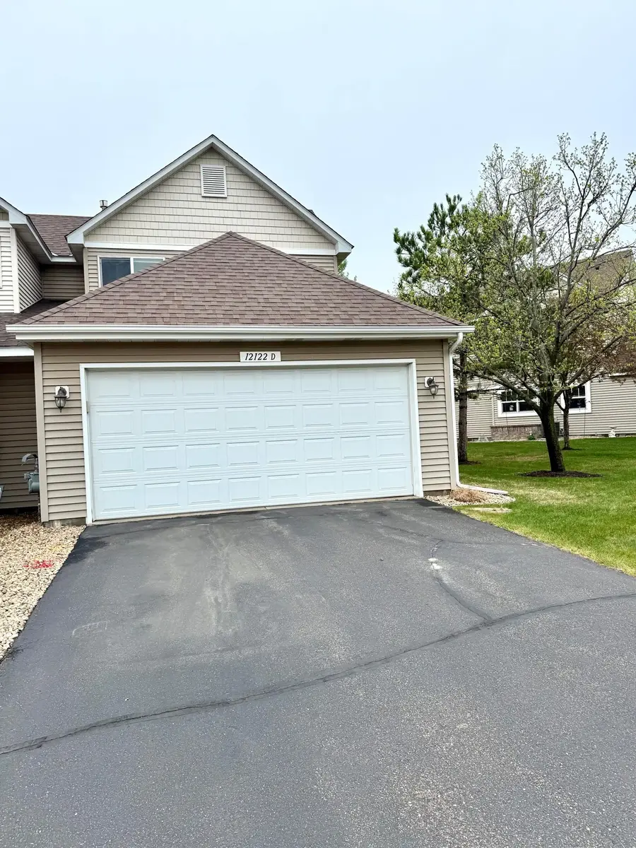 12122 Yancy Street Ne #D, Blaine, MN 55449 - #2
