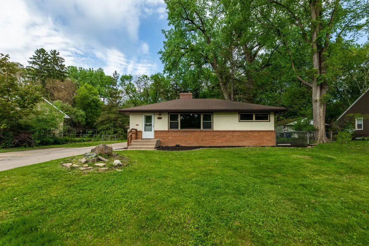 3947 Hayes Street Ne, Columbia Heights, MN 55421 - #1