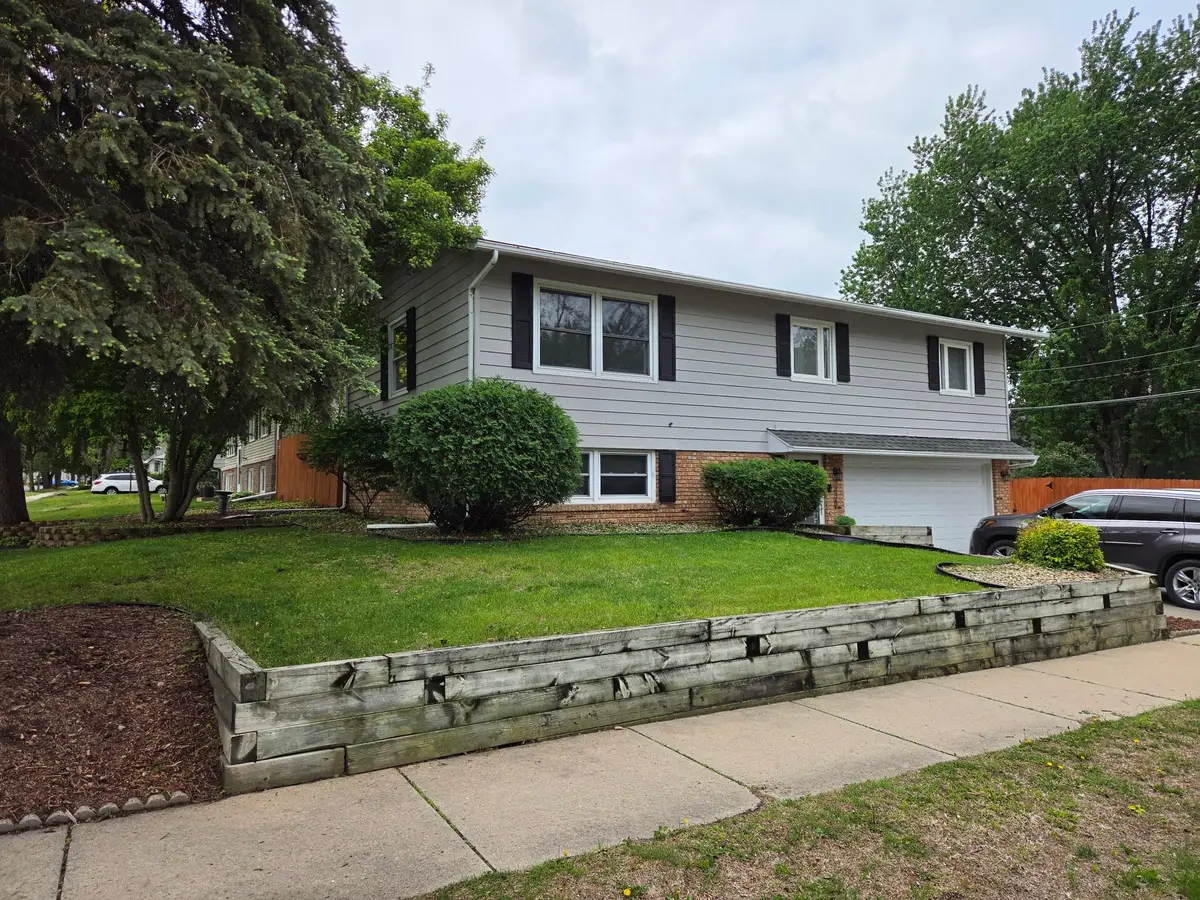 338 27th Street Ne, Rochester, MN 55906 - #1