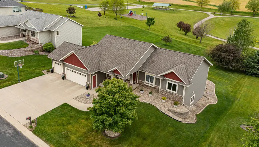 1213 Whispering Hills Drive, Saint Charles, MN 55972 - #2