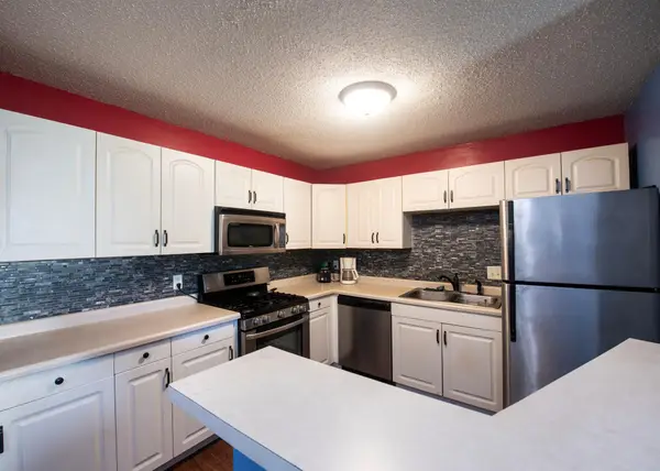 7404 72nd Lane N, Brooklyn Park, MN 55428