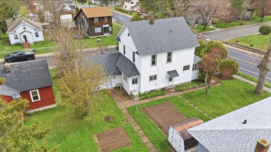 825 Fayal Rd, Eveleth, MN 55734 - #2