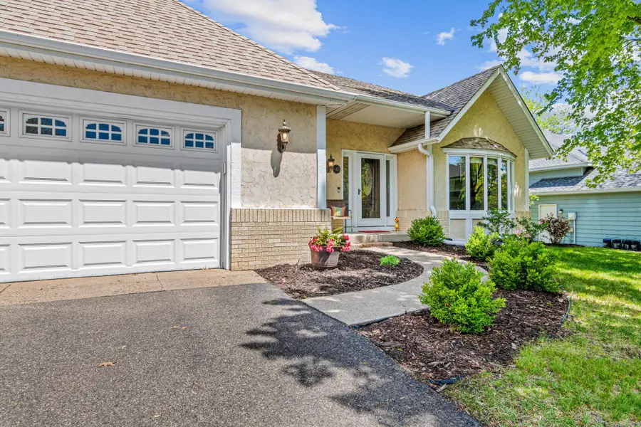 645 Lake Pine Drive, Shoreview, MN 55126 - #2