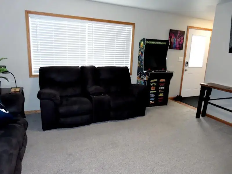 720 Saint Paul Avenue S, Thief River Falls, MN 56701 - #3