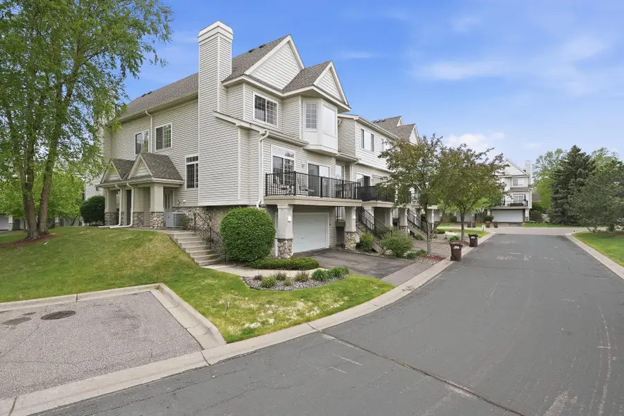 2111 Eagle Trace Lane, Woodbury, MN 55129 - #2