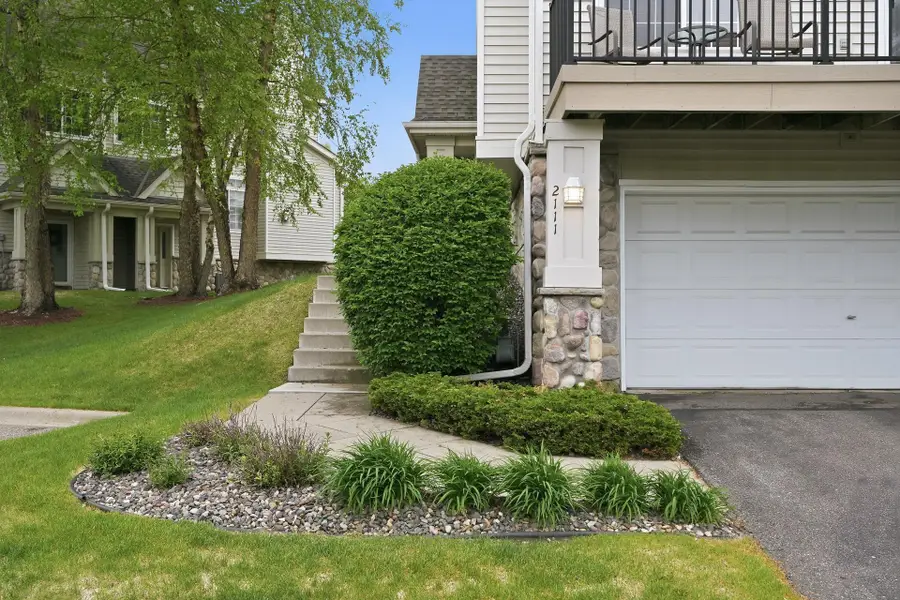 2111 Eagle Trace Lane, Woodbury, MN 55129 - #3