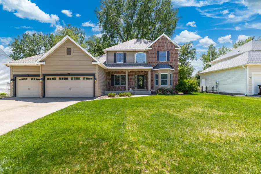 1084 Tamberwood Court, Woodbury, MN 55125 - #2