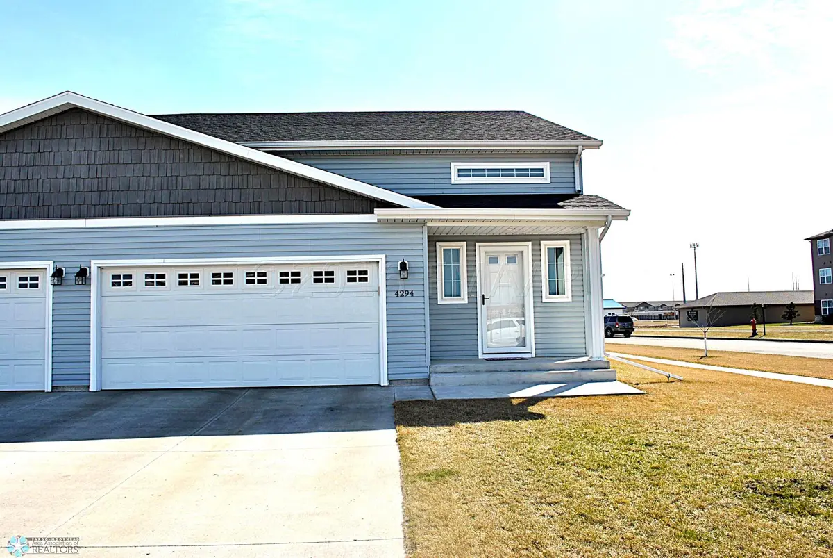 4294 Auburn Avenue S, Fargo, ND 58104 - #1