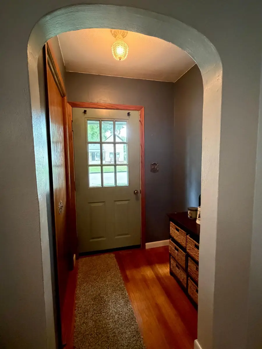 317 W Lincoln Street, Luverne, MN 56156 - #2
