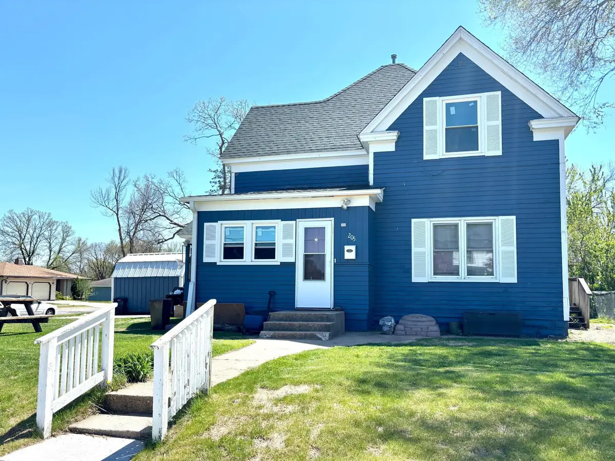 205 6th Street S, Sauk Centre, MN 56378 - #1