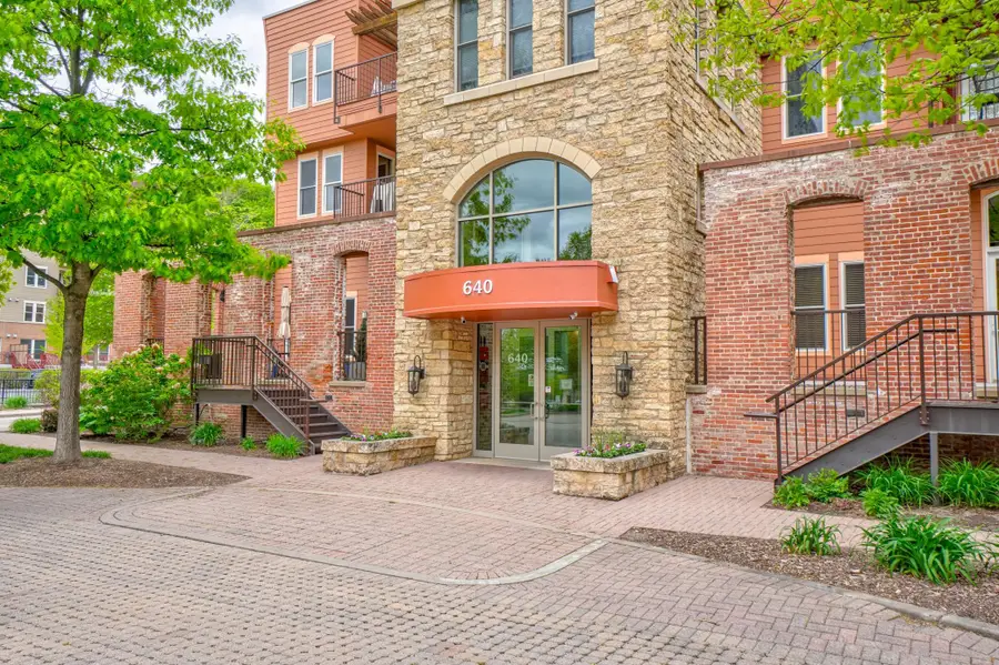 640 Main Street N #35, Stillwater, MN 55082 - #3