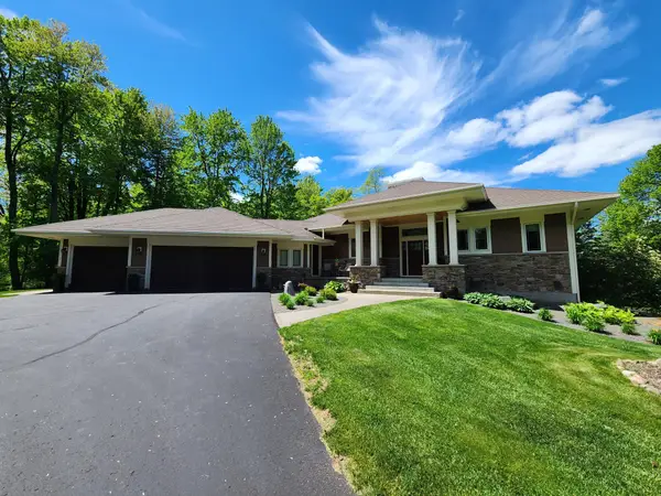 1415 Thelen Farm Trail, Houlton, WI 54082