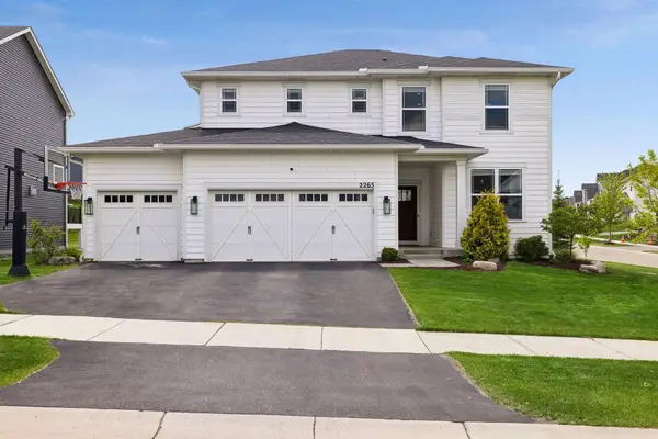 2265 Creekview Drive, Victoria, MN 55386
