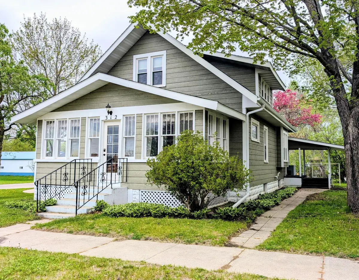 312 Kilburn Street Nw, Bertha, MN 56437 - #1